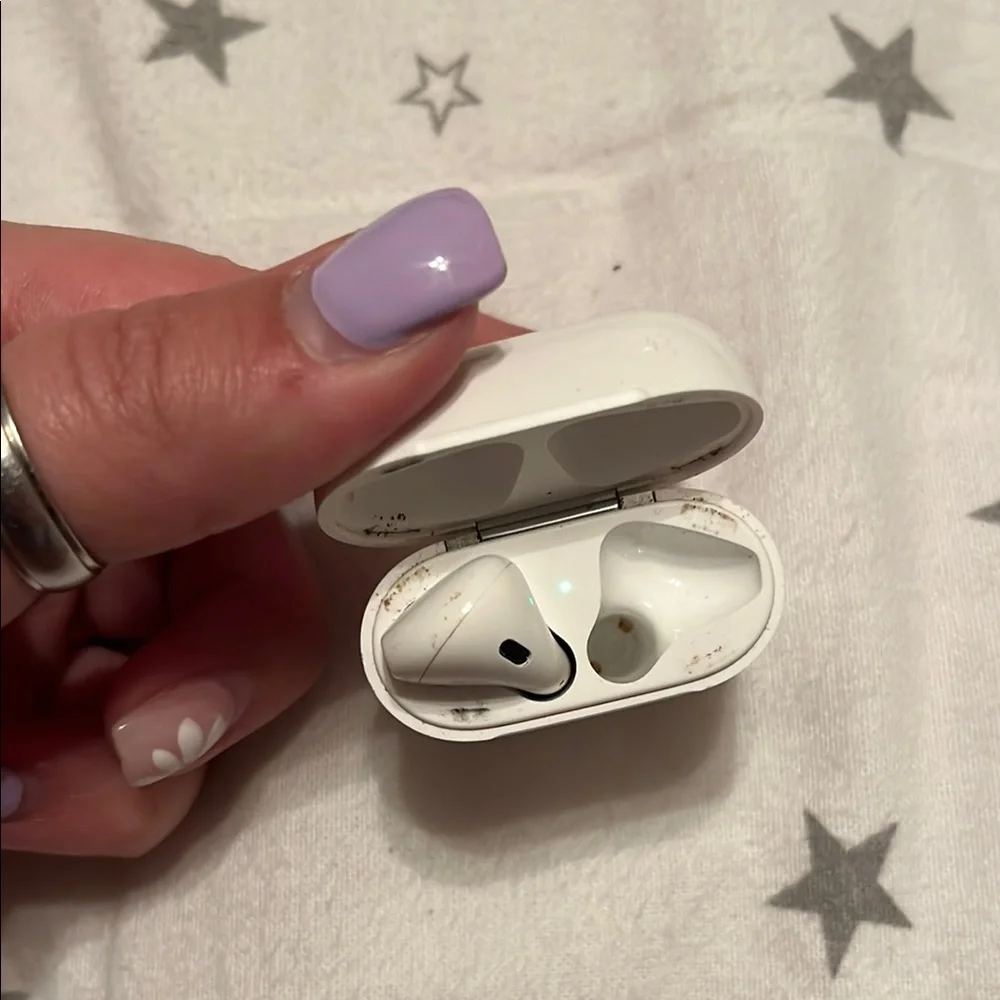 Apple Airpod with Charging Case